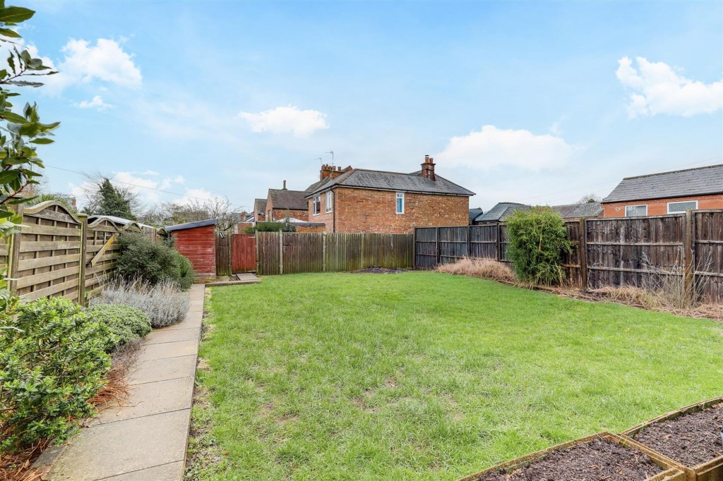 Main Road, Gedling, NG4