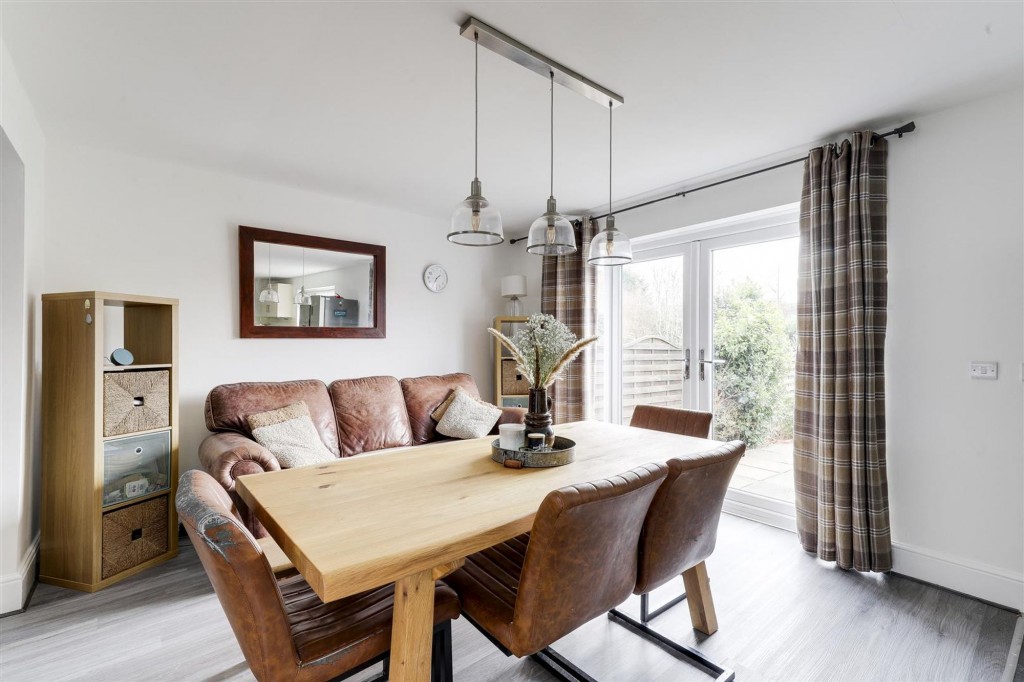 Main Road, Gedling, NG4