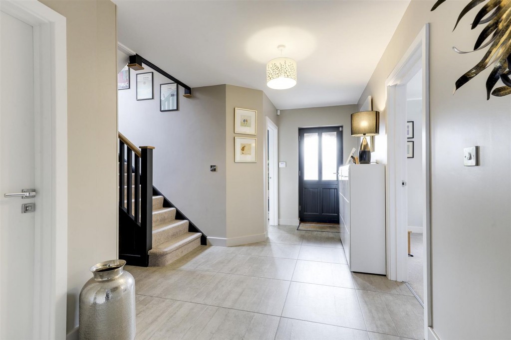 West Manor Park, Epperstone, NG14