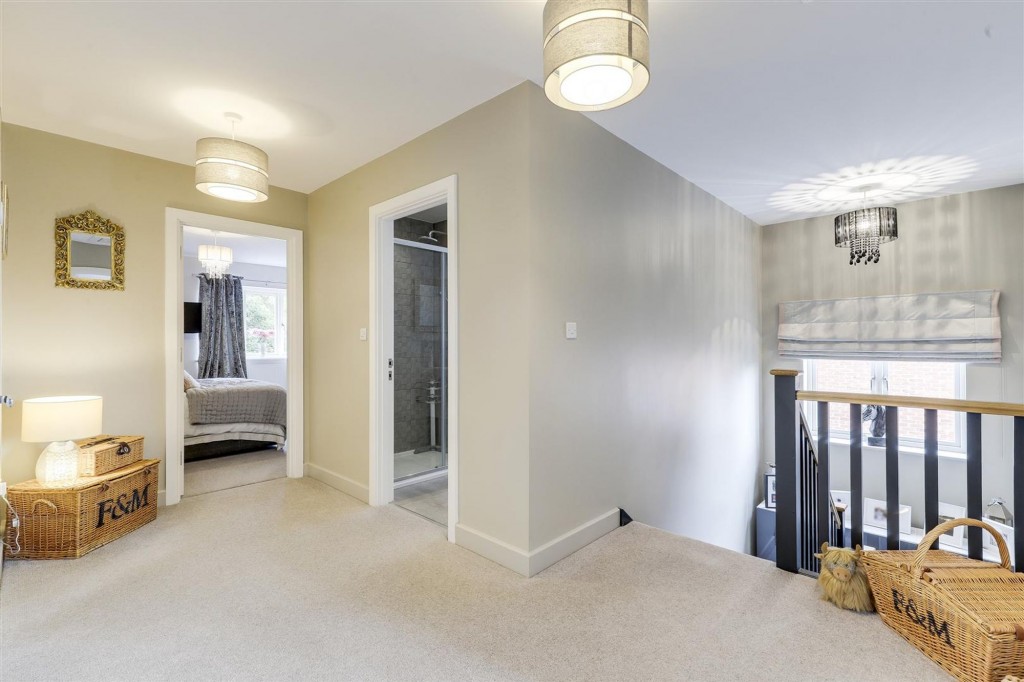 West Manor Park, Epperstone, NG14