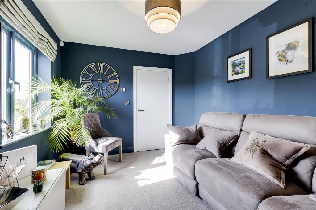 West Manor Park, Epperstone, NG14