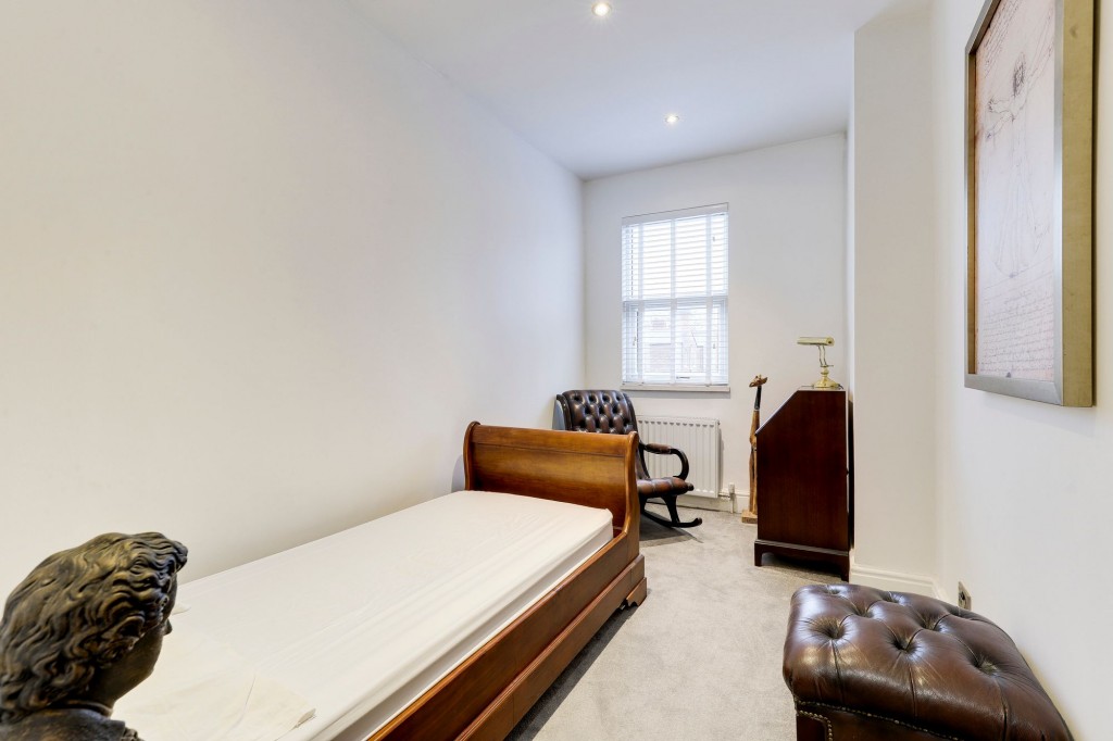 Doncaster Terrace, Nottingham, NG2