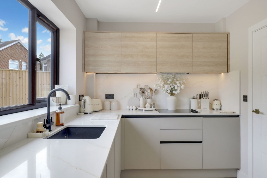 Newton Road, Gedling, NG4