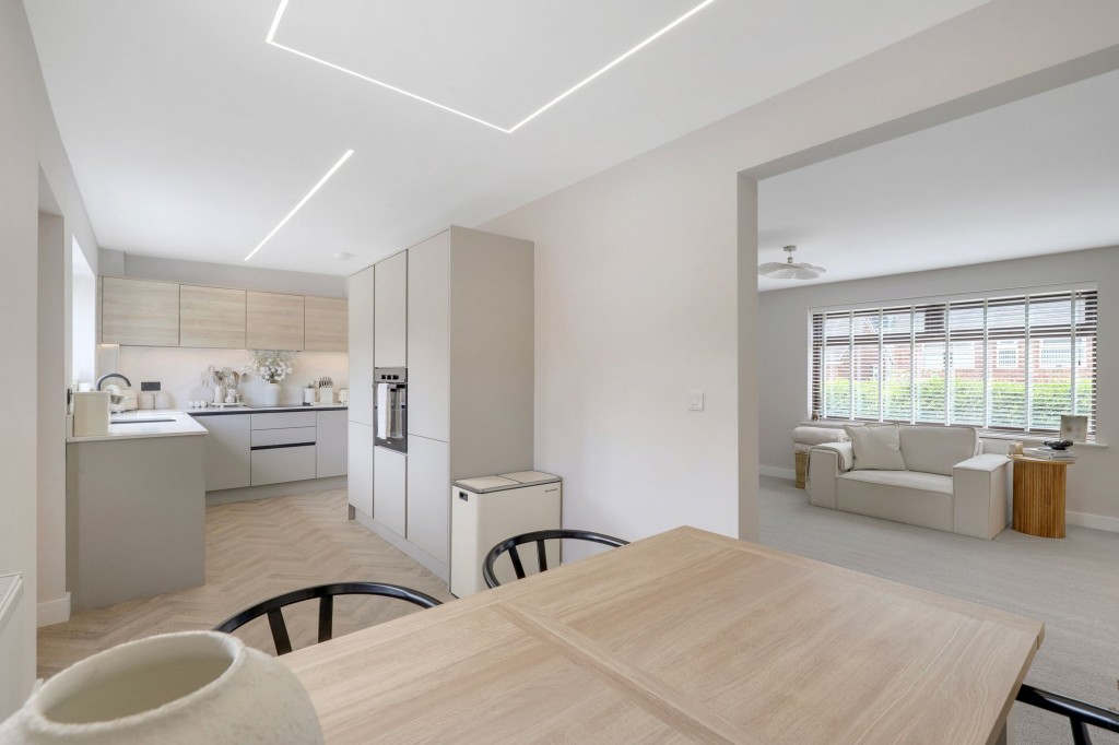 Newton Road, Gedling, NG4