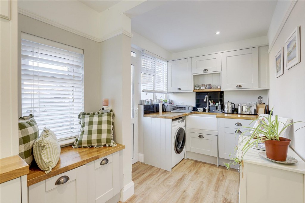 Station Road, Long Eaton, NG10