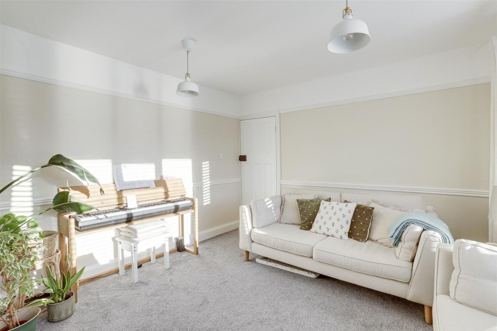 Station Road, Long Eaton, NG10