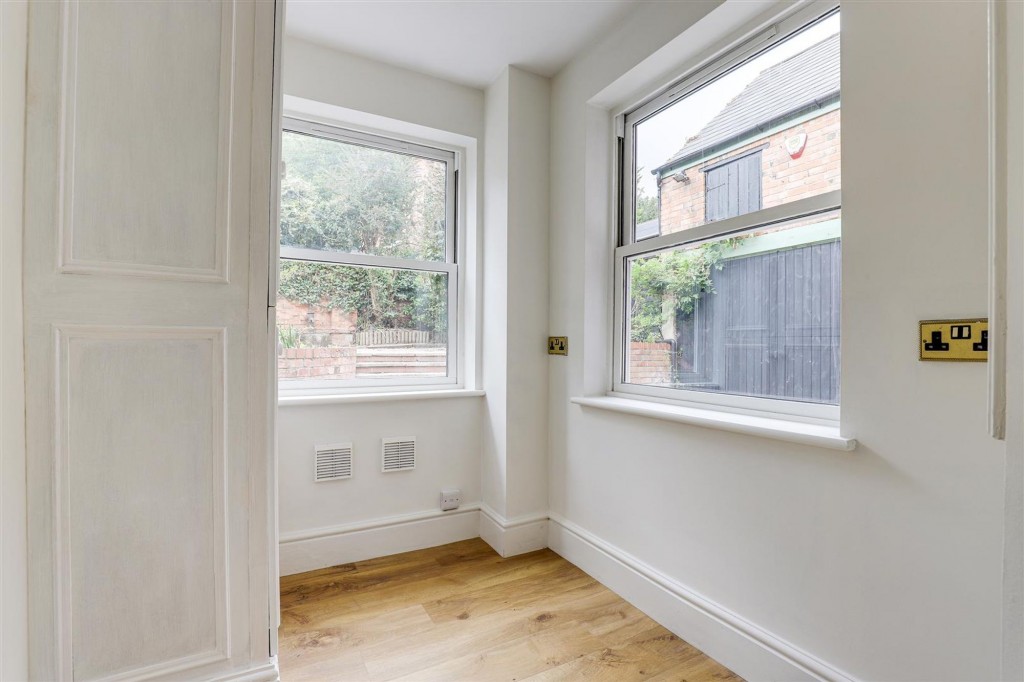 Nottingham Road, Lowdham, NG14