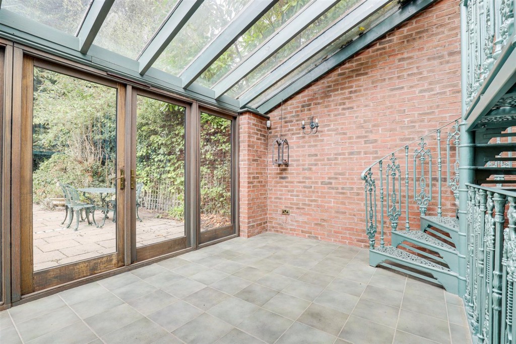 Nottingham Road, Lowdham, NG14