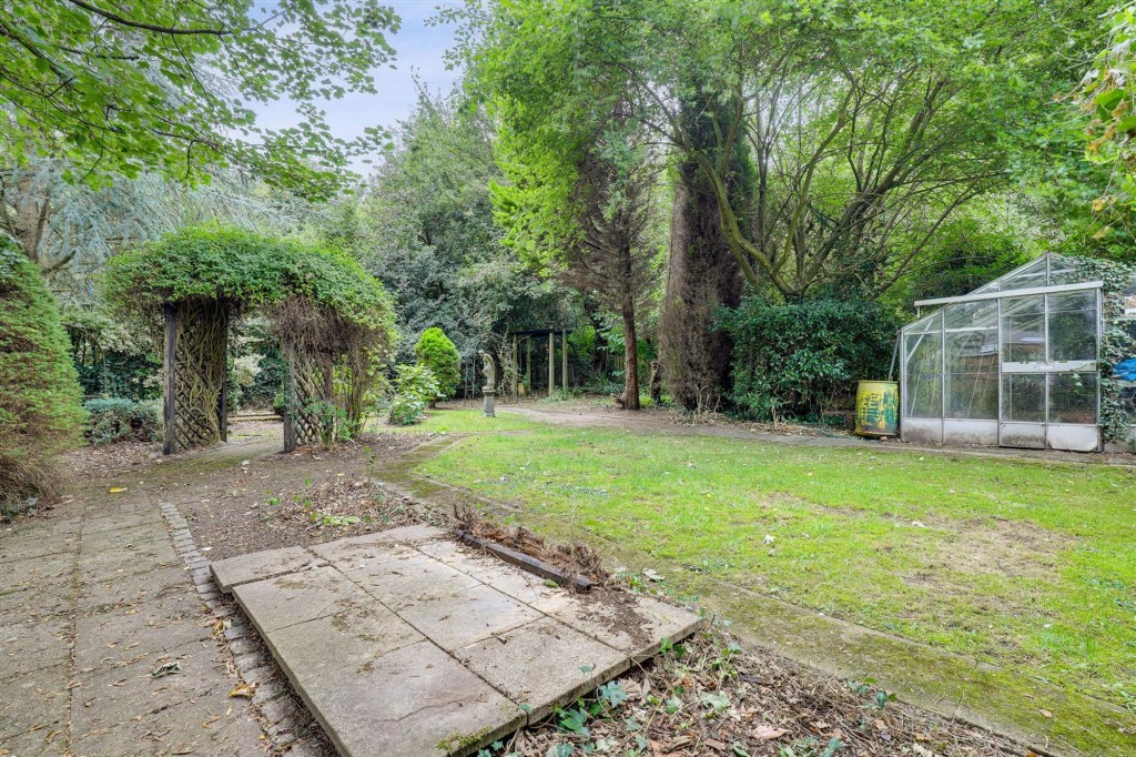 Nottingham Road, Lowdham, NG14