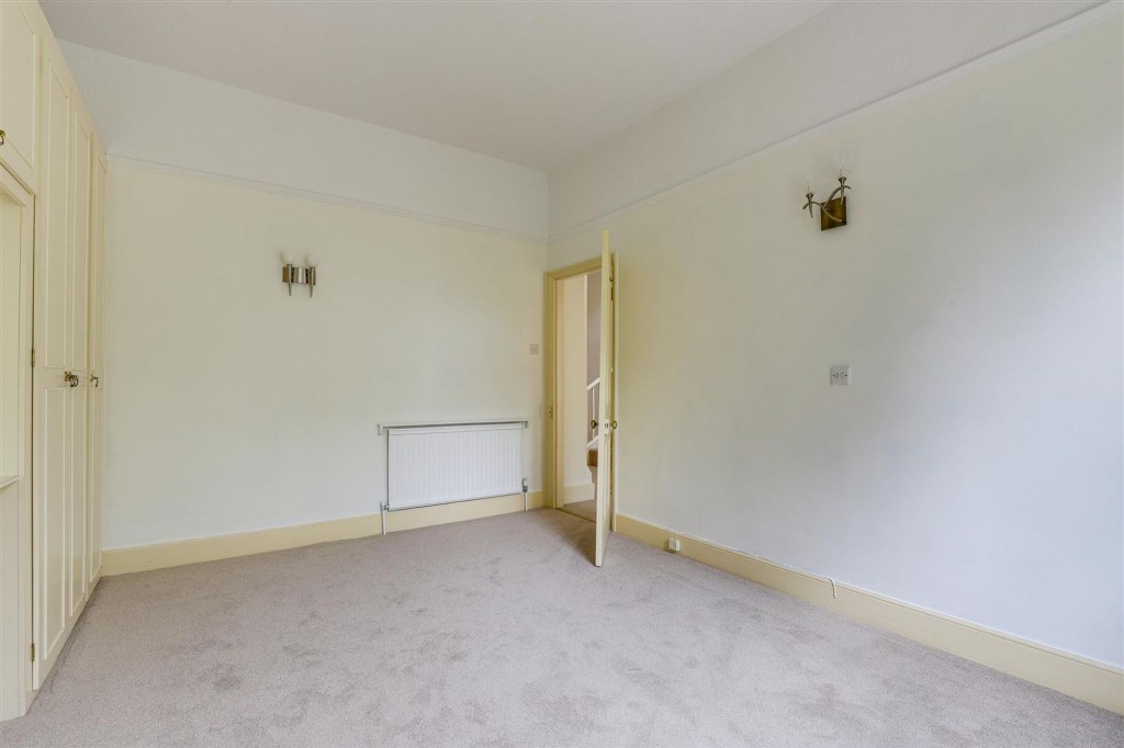 Nottingham Road, Lowdham, NG14