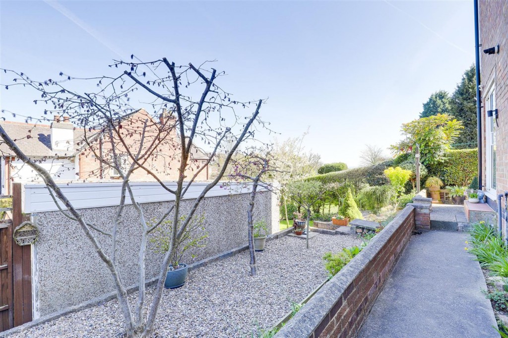 Moore Road, Mapperley, NG3