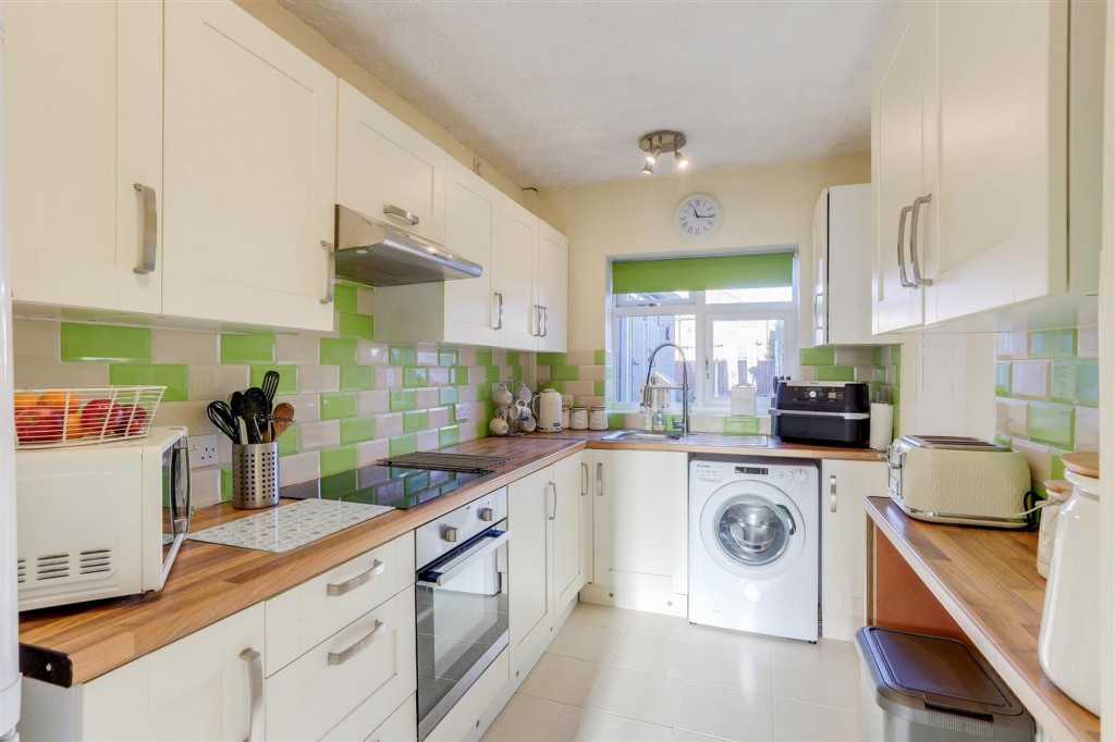 Barbara Square, Hucknall, NG15