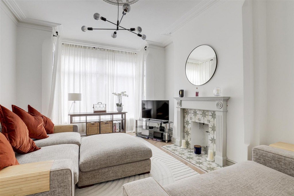 Melton Road, West Bridgford, NG2