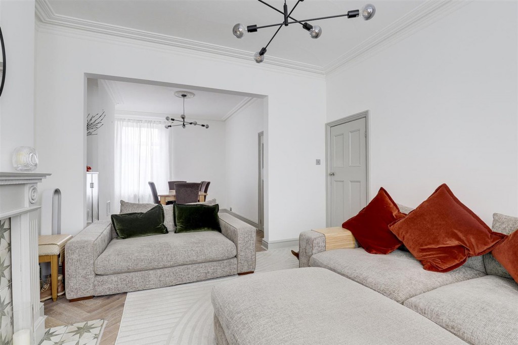 Melton Road, West Bridgford, NG2