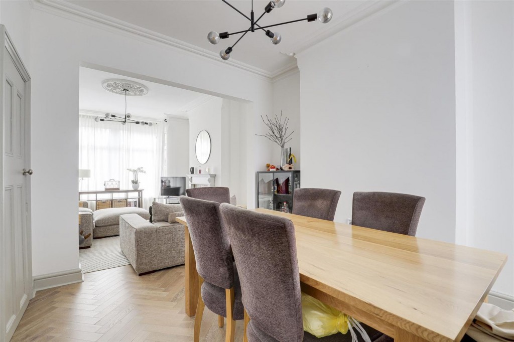 Melton Road, West Bridgford, NG2