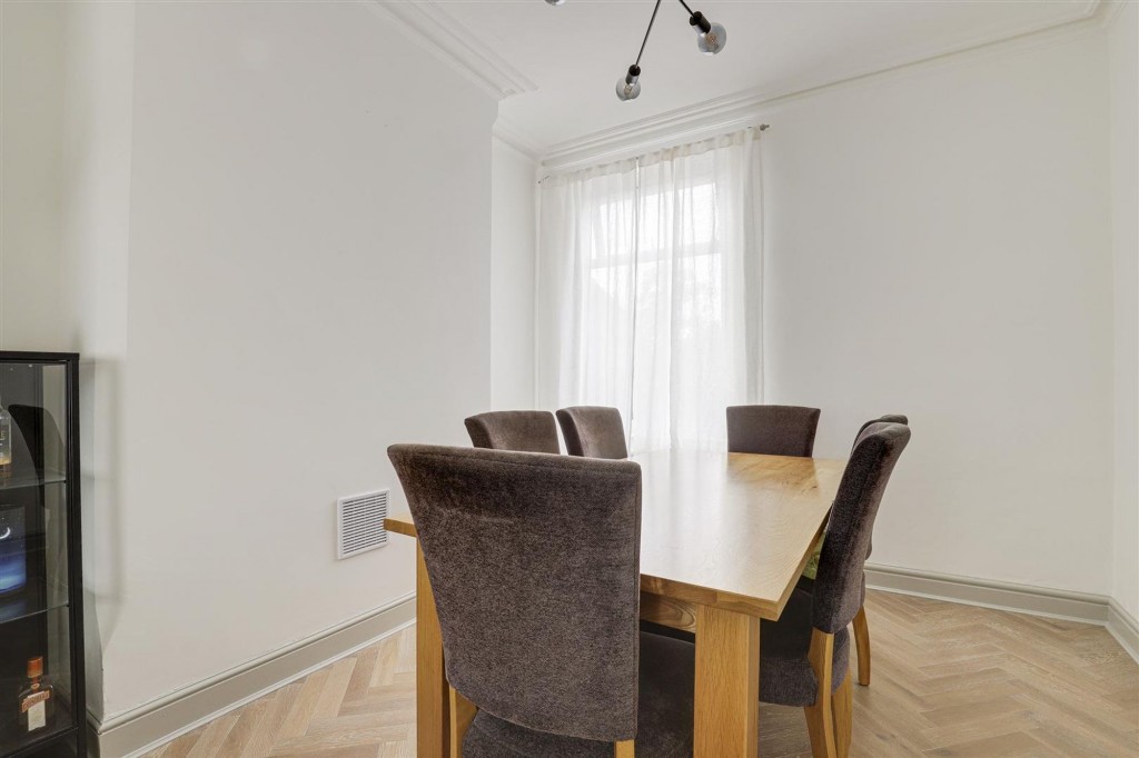 Melton Road, West Bridgford, NG2