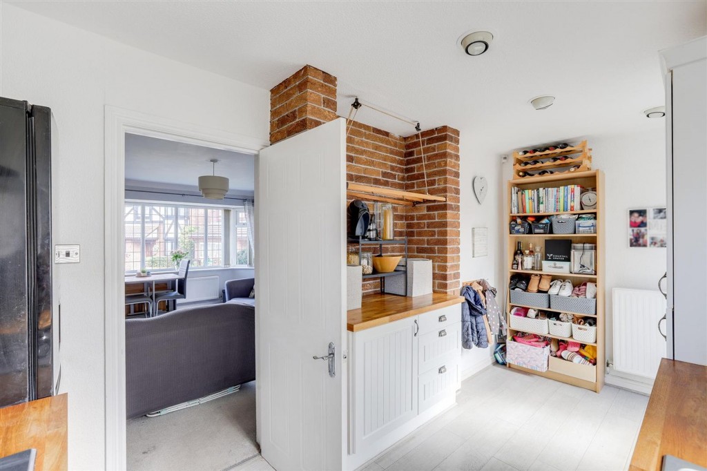 Dylan Thomas Road, Nottingham, NG5