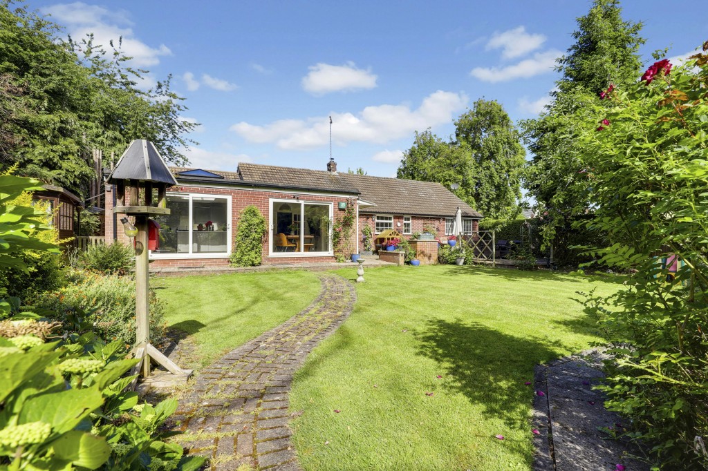 North Road, Ruddington, NG11