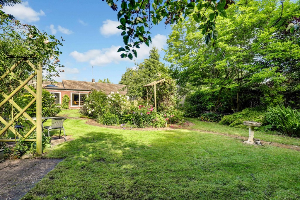 North Road, Ruddington, NG11