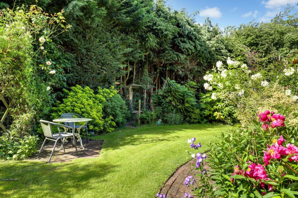 North Road, Ruddington, NG11