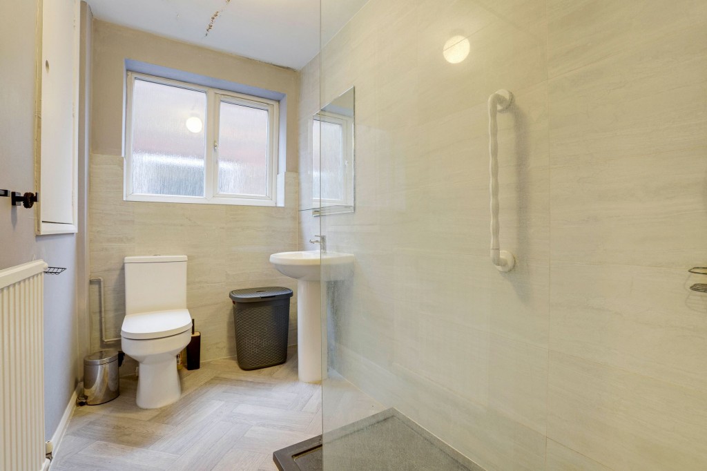 High Street Avenue, Arnold, NG5