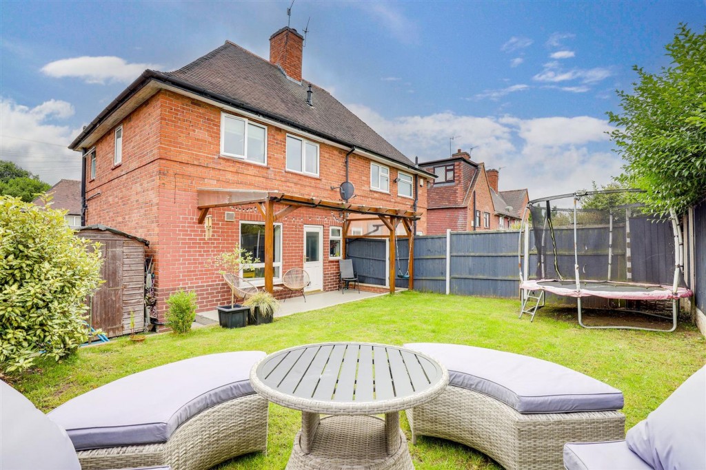 Staplehurst Drive, Nottingham, NG5