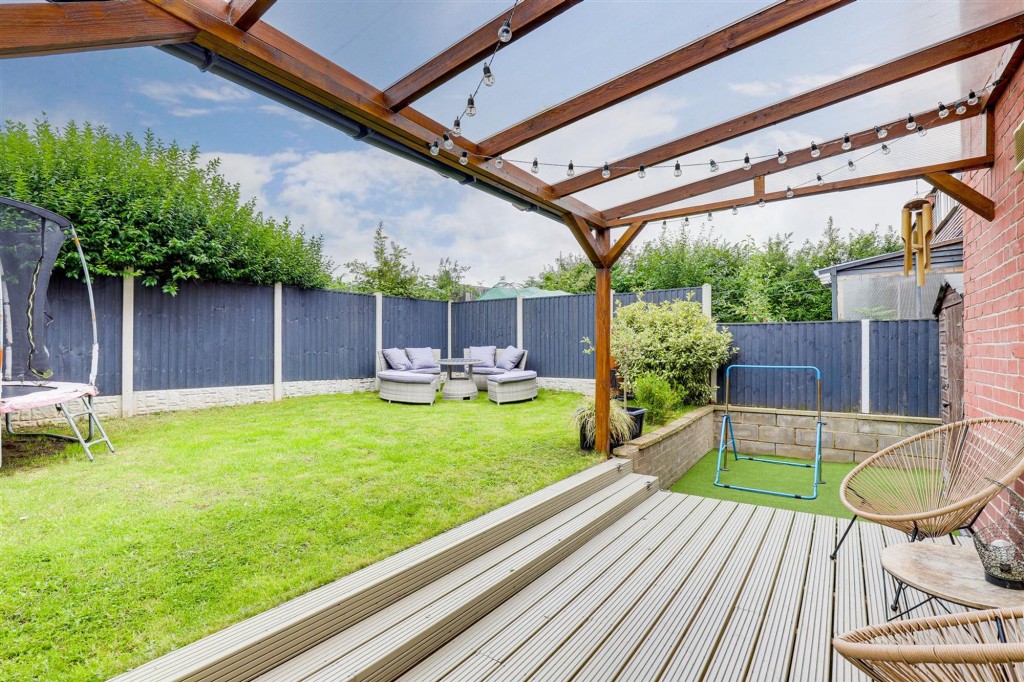 Staplehurst Drive, Nottingham, NG5