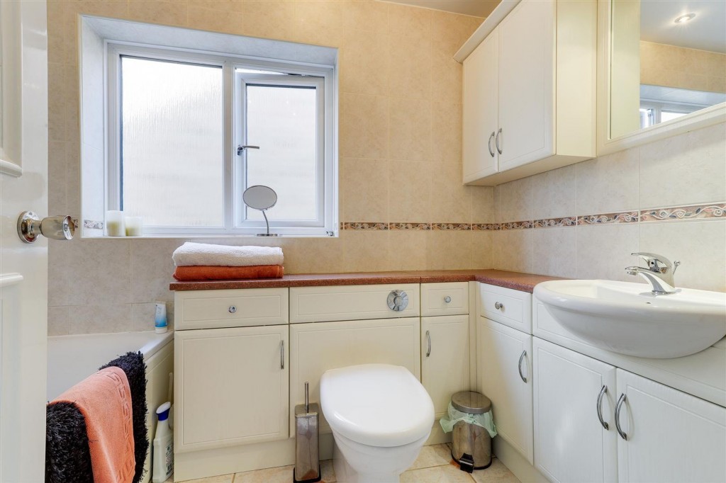 Fairway Drive, Nottingham, NG6