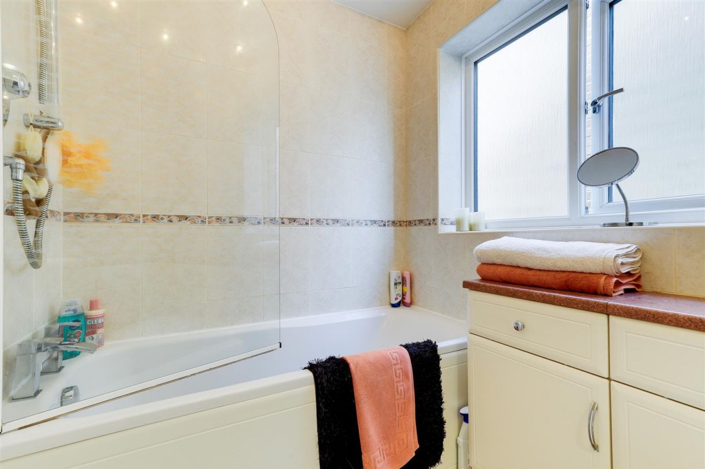 Fairway Drive, Nottingham, NG6