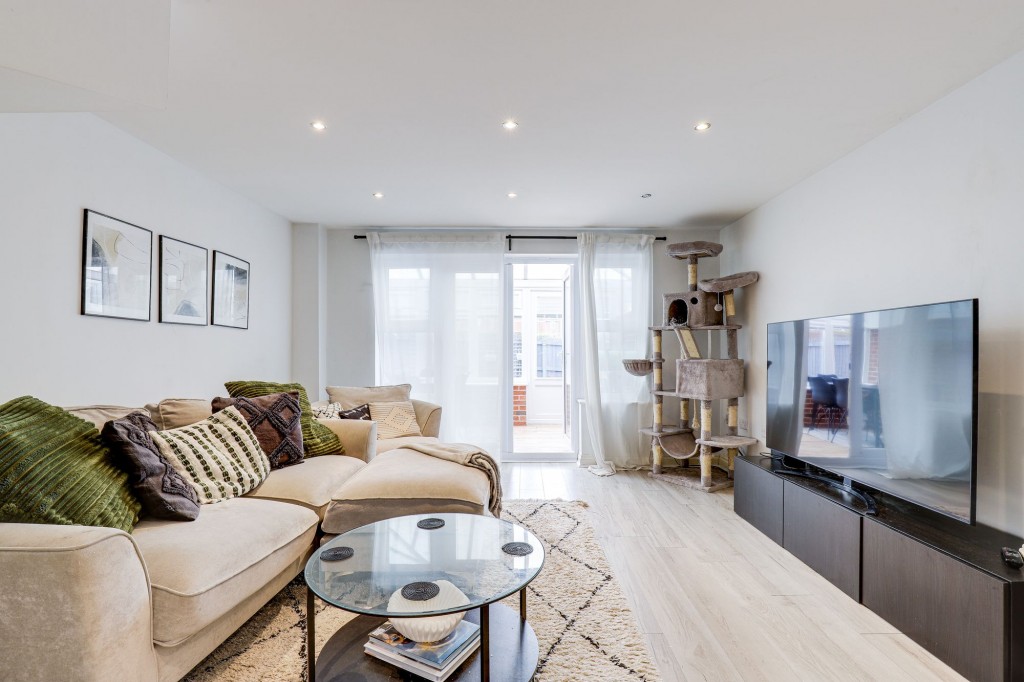 Gedling Road, Arnold, NG5