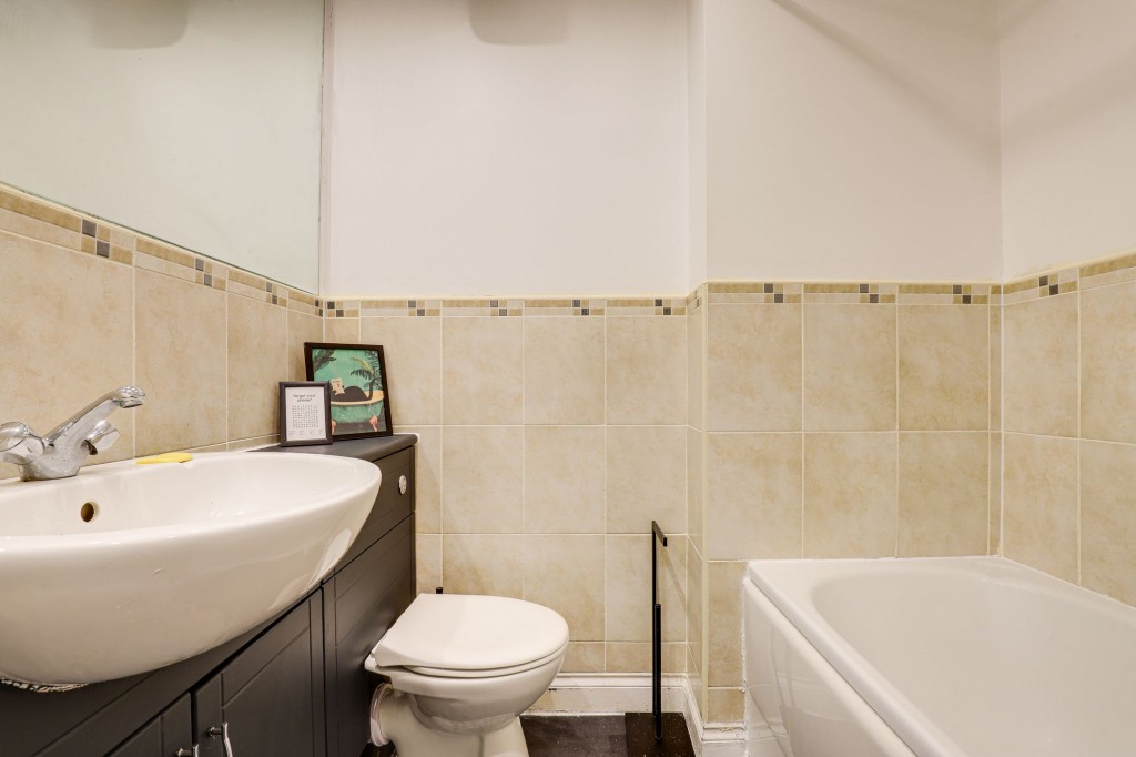 Gedling Road, Arnold, NG5