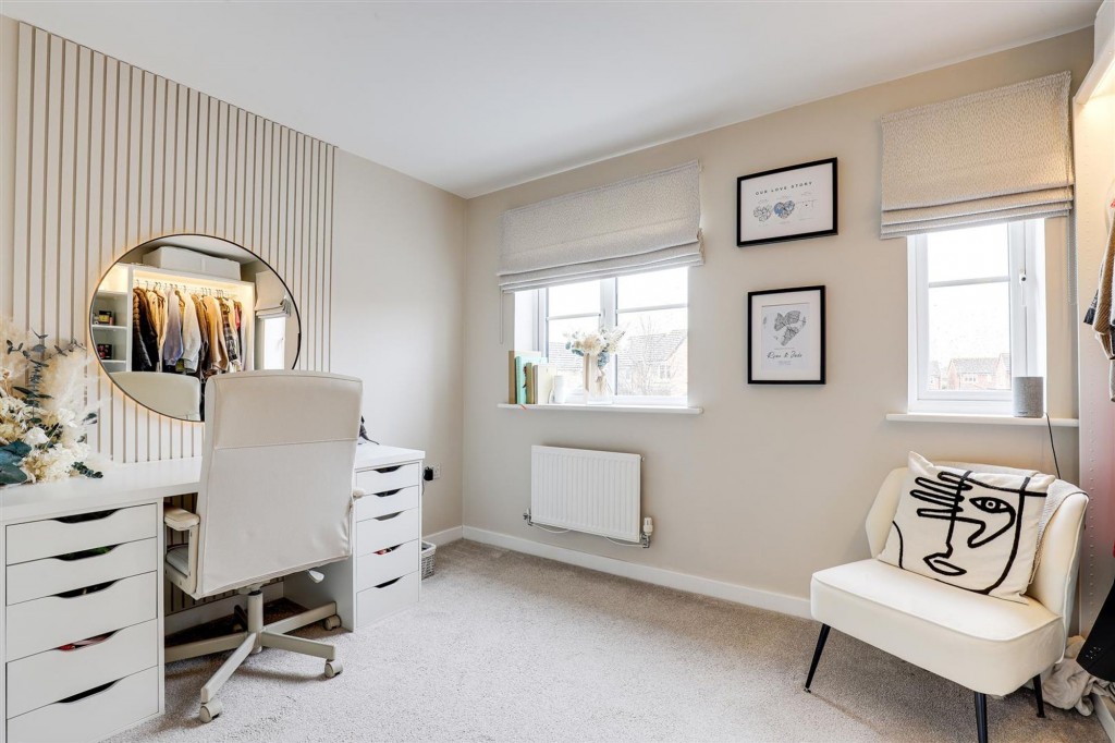 Lovesey Avenue, Hucknall, NG15