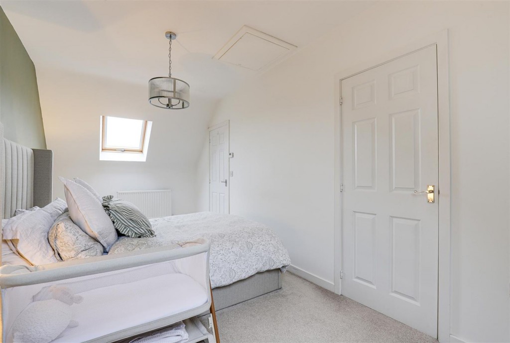 Lovesey Avenue, Hucknall, NG15