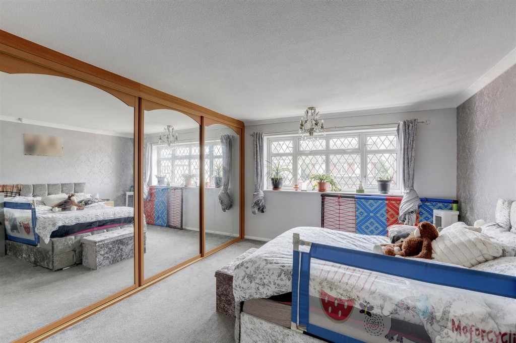 Oakfield Drive, Sandiacre, NG10