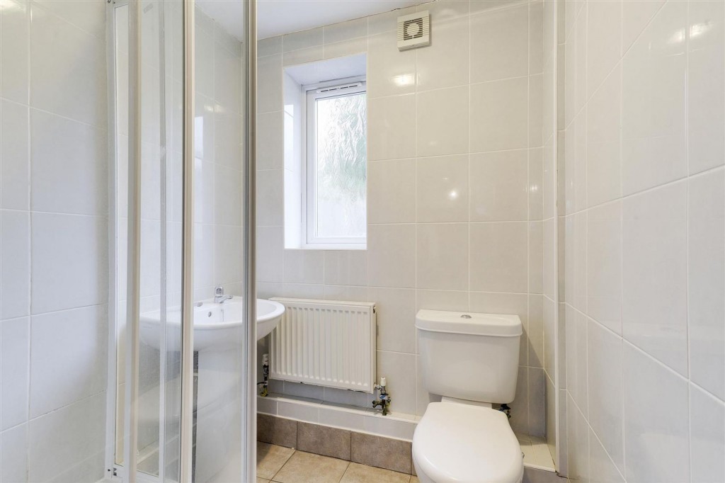 Danes Close, Arnold, NG5