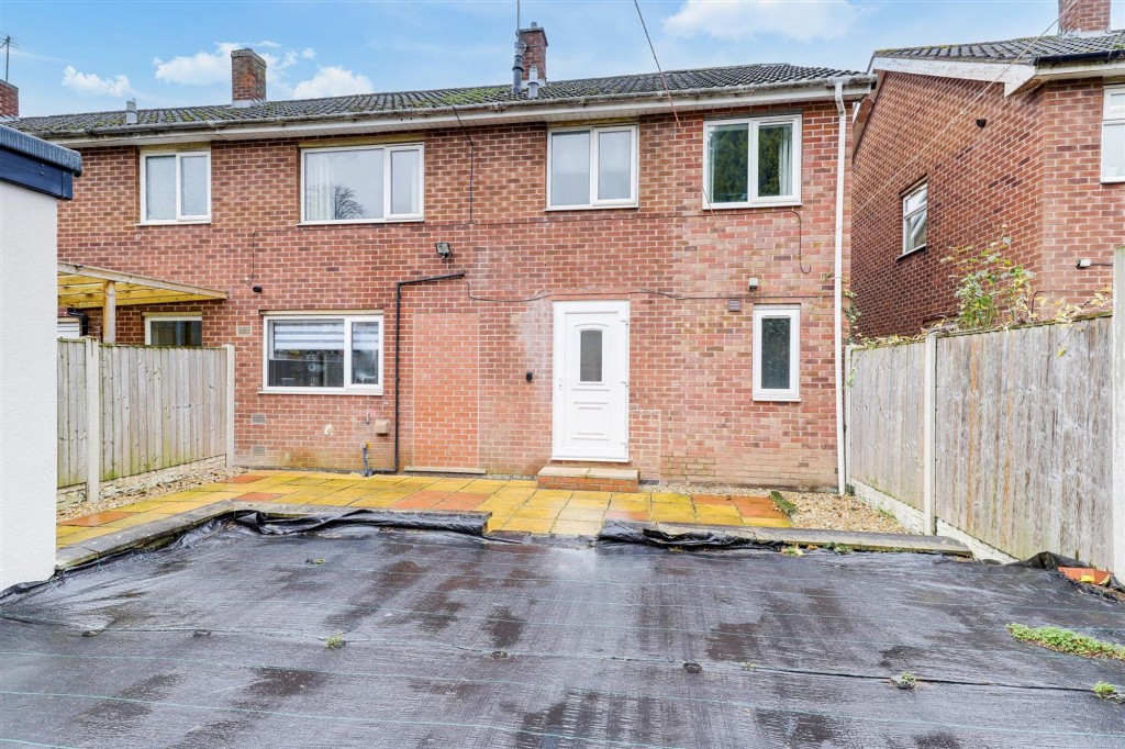 Danes Close, Arnold, NG5