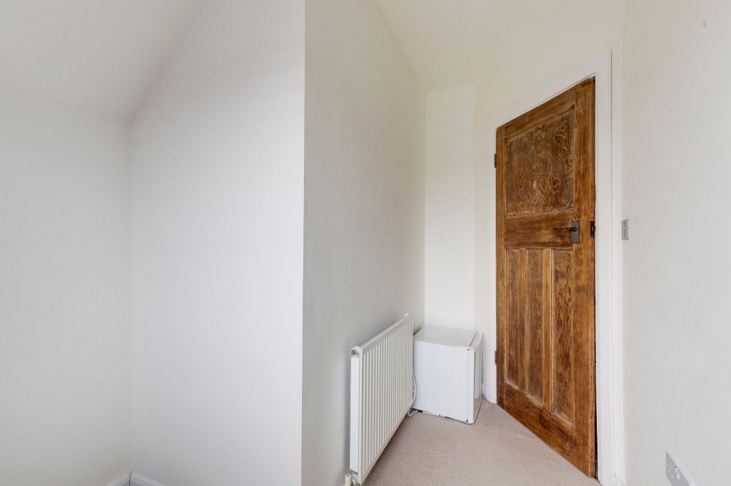 St. Johns Crescent, Hucknall, NG15