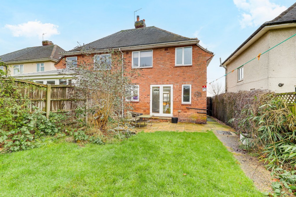 St. Johns Crescent, Hucknall, NG15