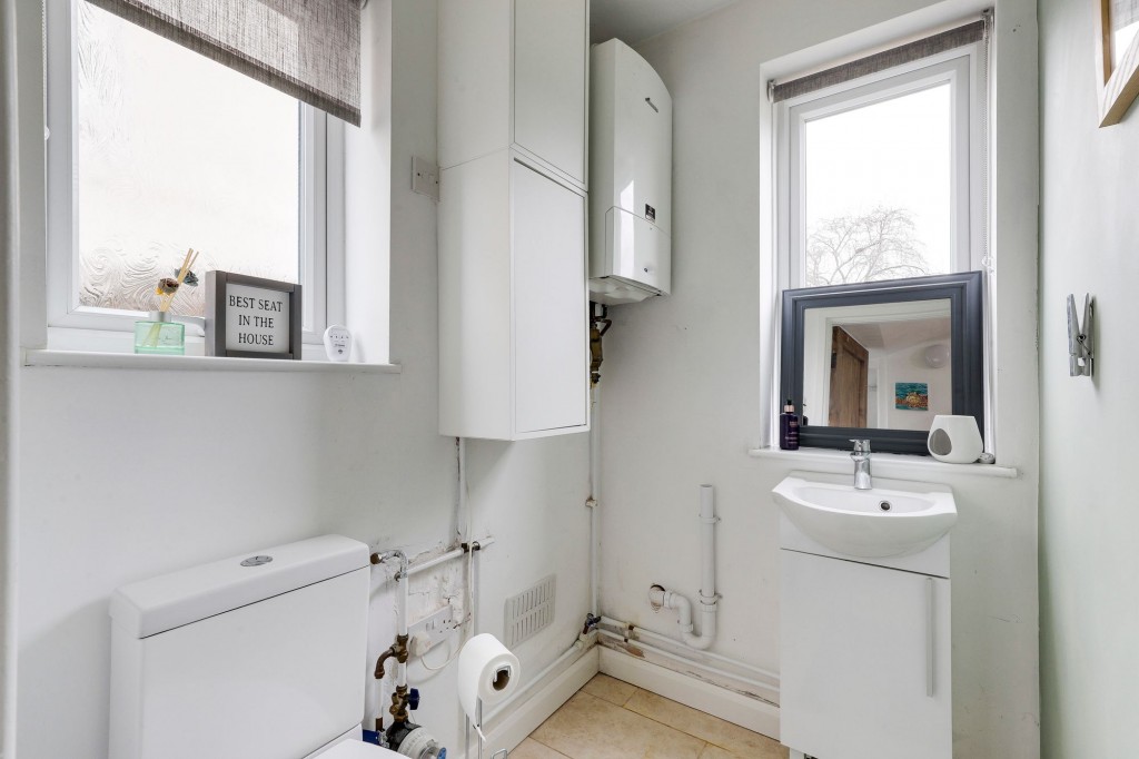 St. Johns Crescent, Hucknall, NG15