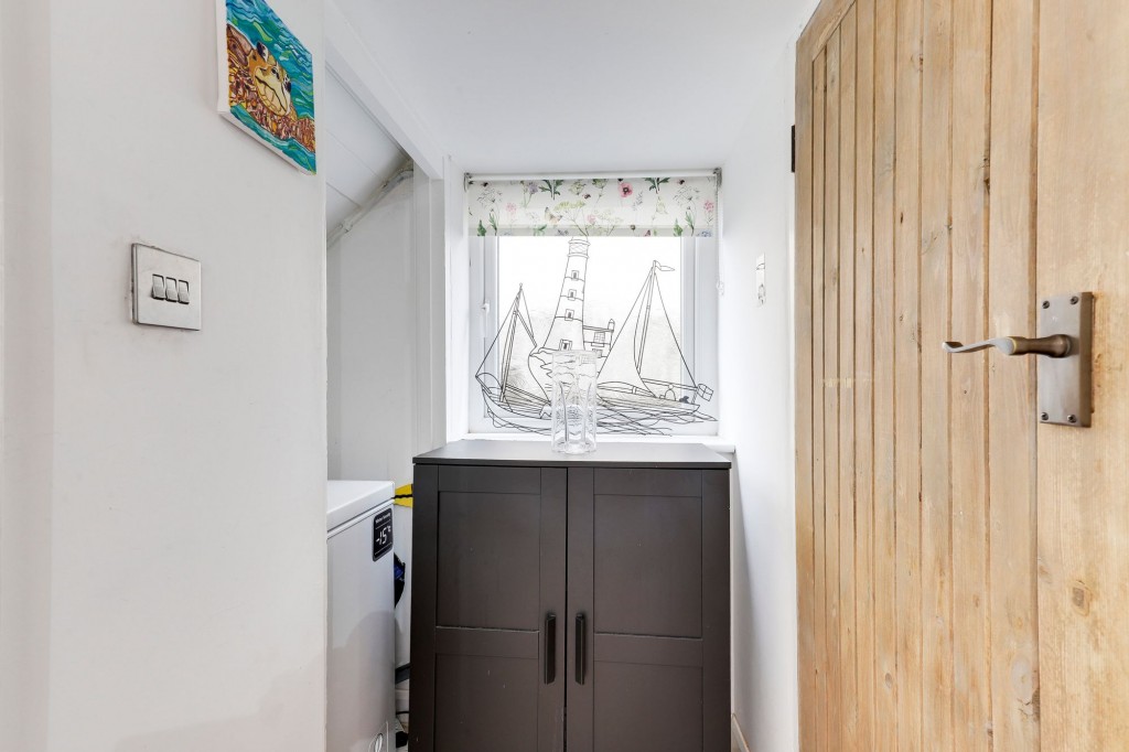 St. Johns Crescent, Hucknall, NG15