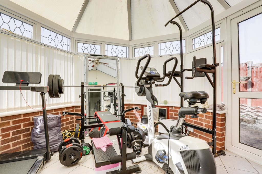 Portree Drive, Nottingham, NG5