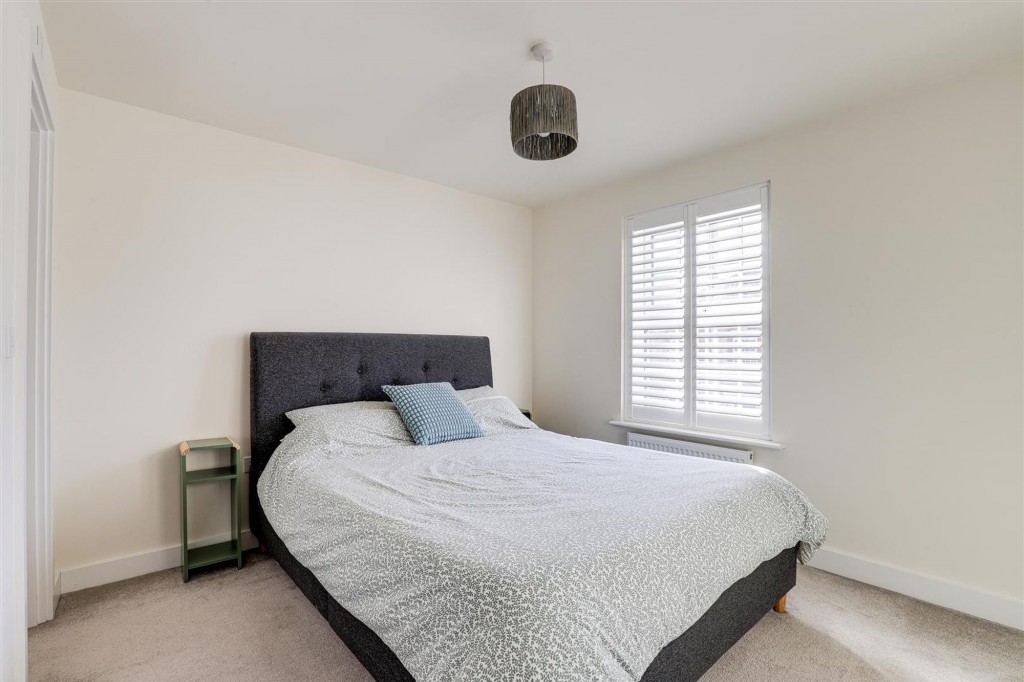 Booth Avenue, Nottingham, NG3