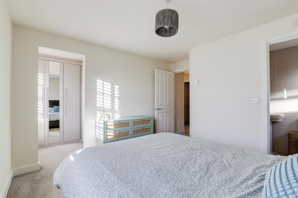 Booth Avenue, Nottingham, NG3