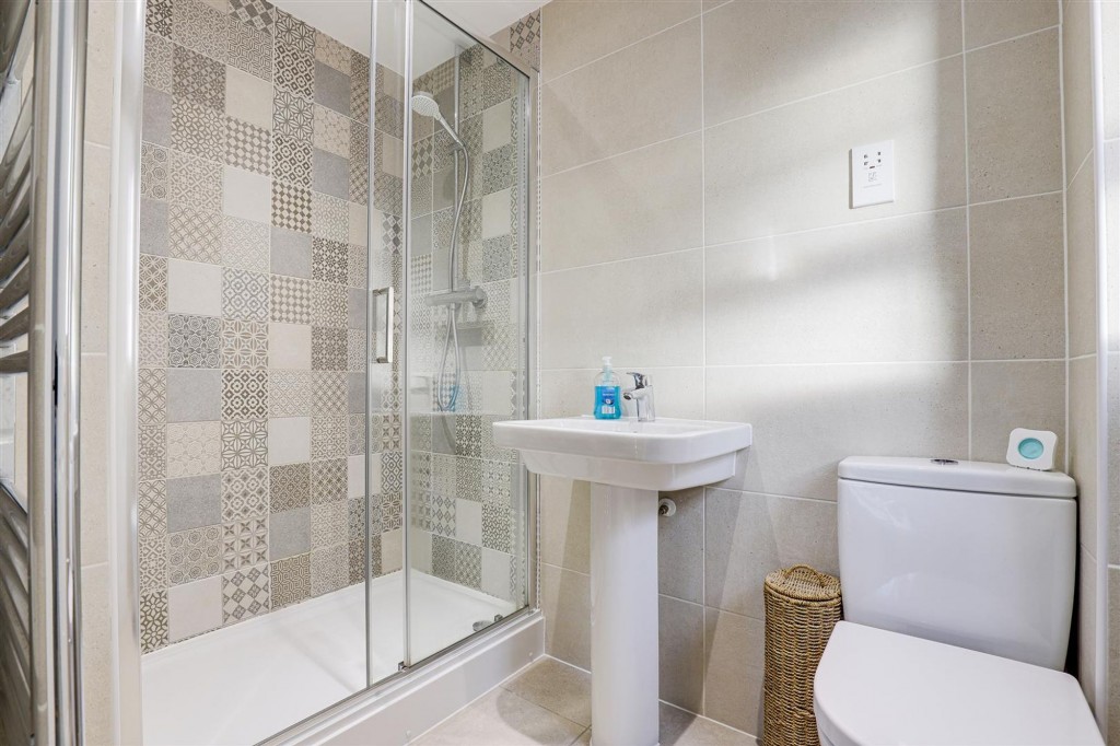 Booth Avenue, Nottingham, NG3