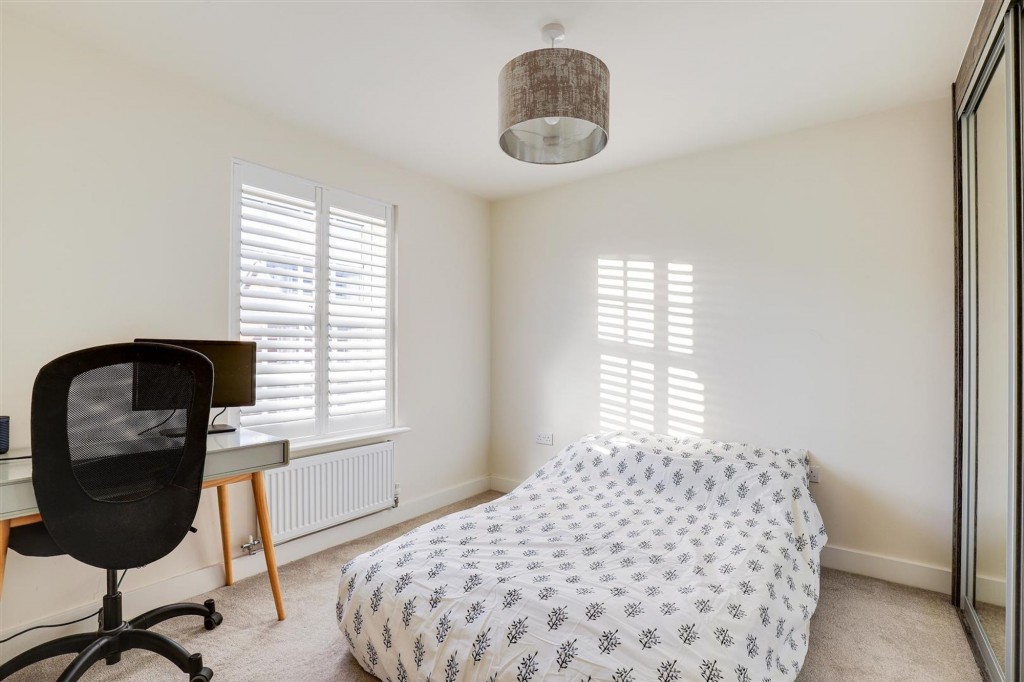 Booth Avenue, Nottingham, NG3