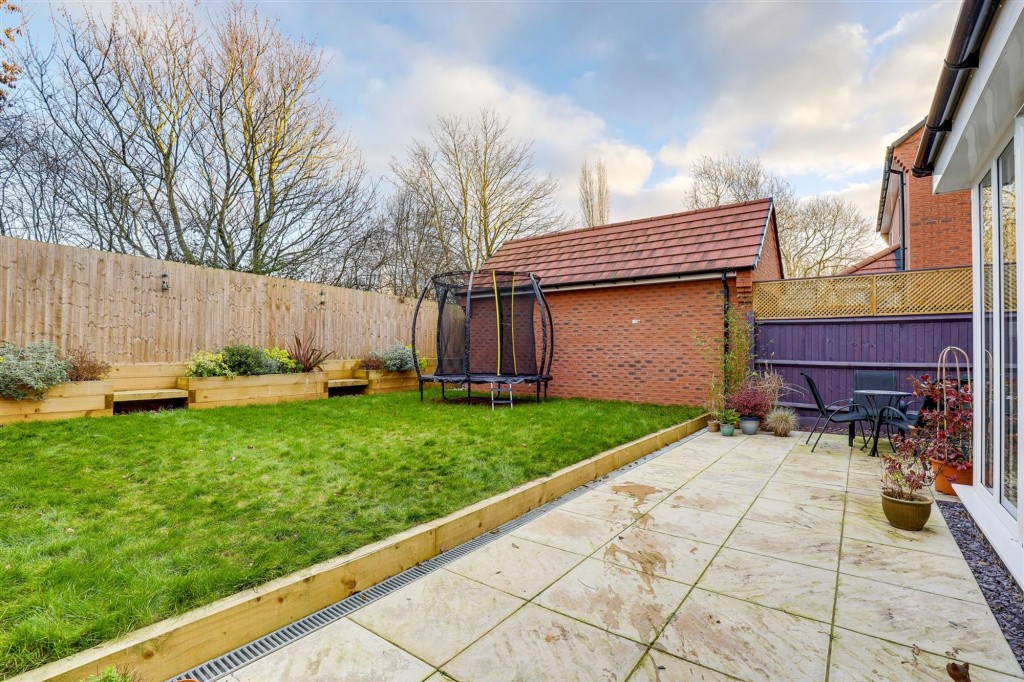 Booth Avenue, Nottingham, NG3