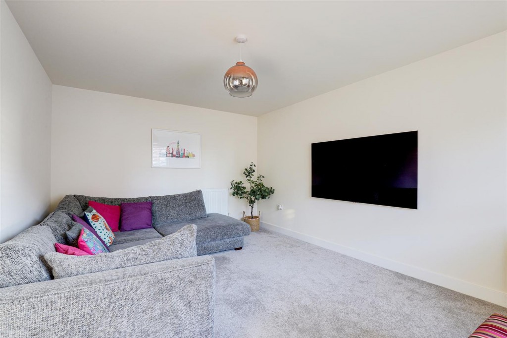 Booth Avenue, Nottingham, NG3