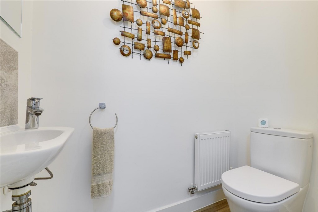 Booth Avenue, Nottingham, NG3