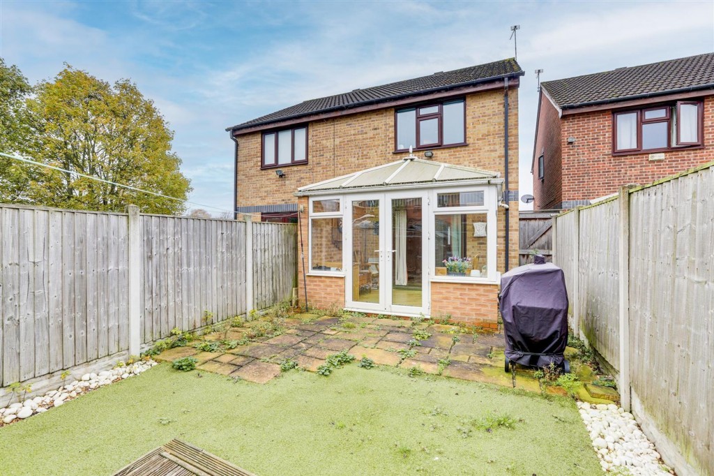 Roseberry Gardens, Hucknall, NG15