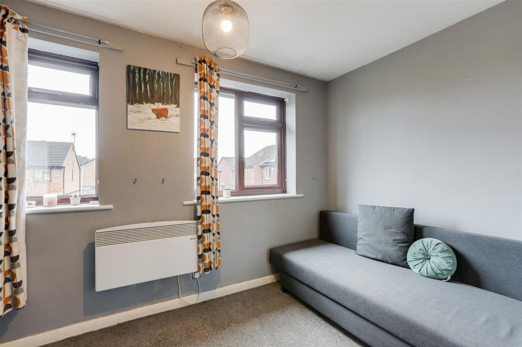 Roseberry Gardens, Hucknall, NG15